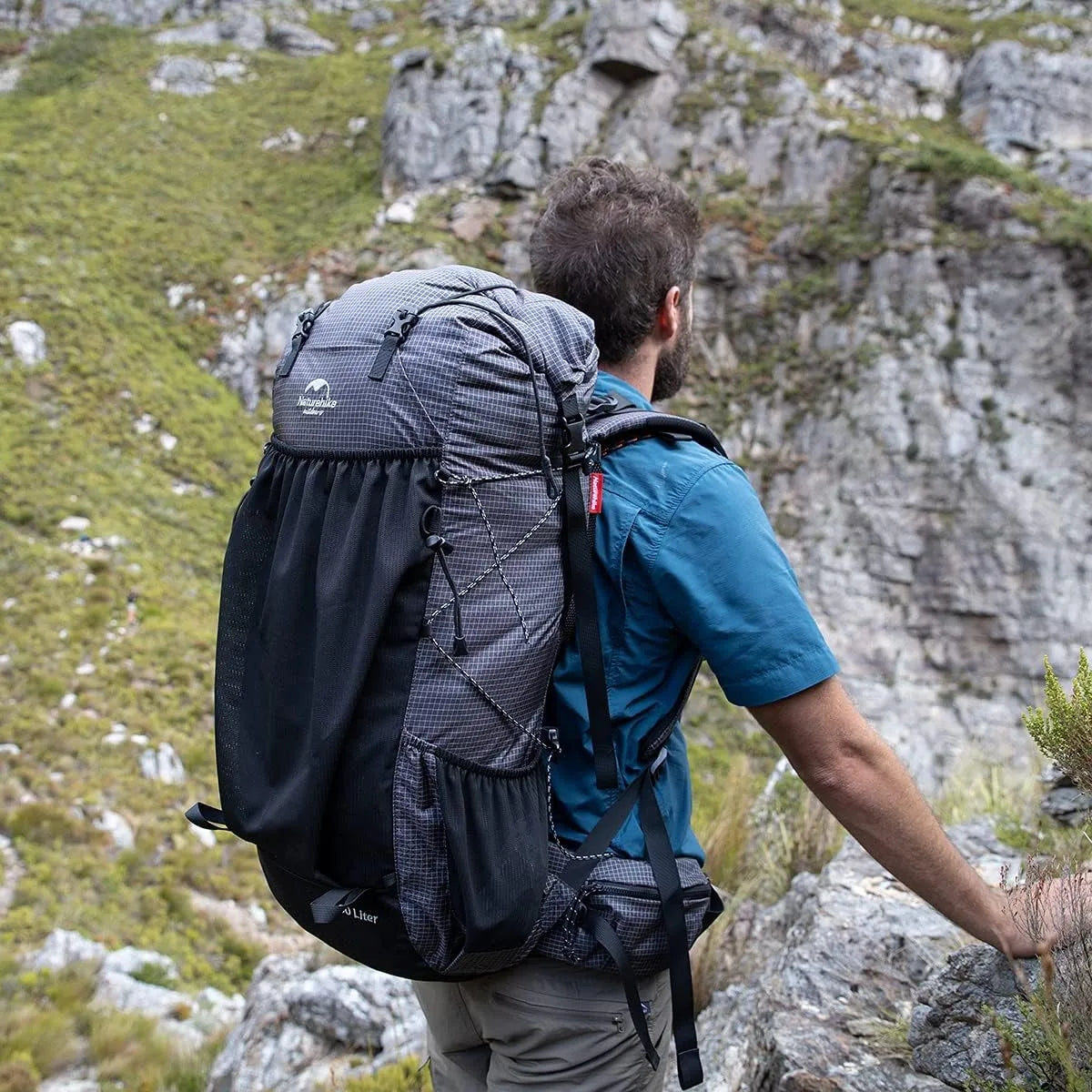 Naturehike Waterproof High Capacity Hiking Backpack With Rain Cover
